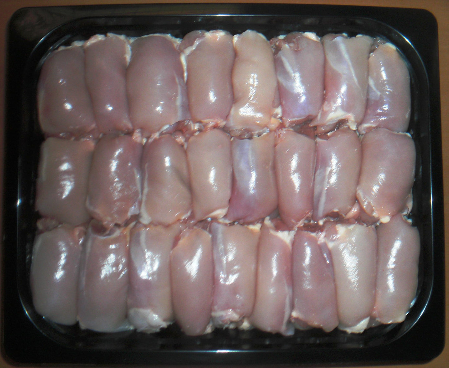 FRESH BONELESS SKINLESS THIGH MEAT 5KG P-O