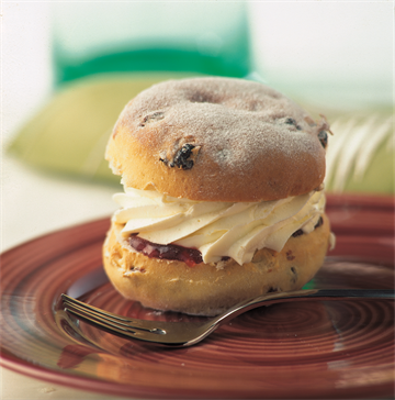 Double Cream Jam Fruit Scones