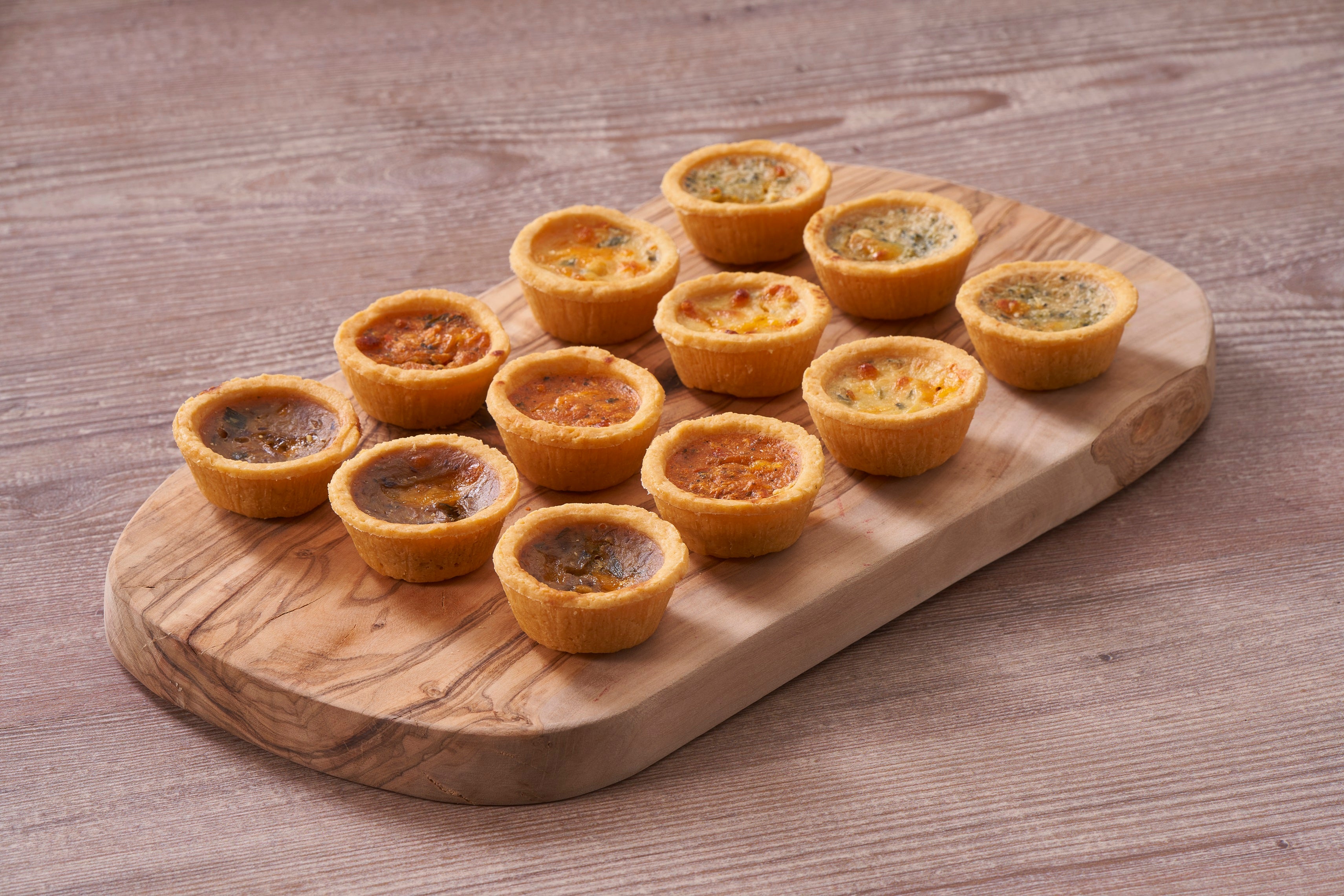 FRANK DALE MINI QUICHE SELECTION 48X21G β Failte Foods