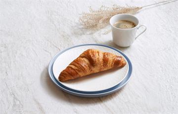 Jumbo Butter Croissant (part baked)